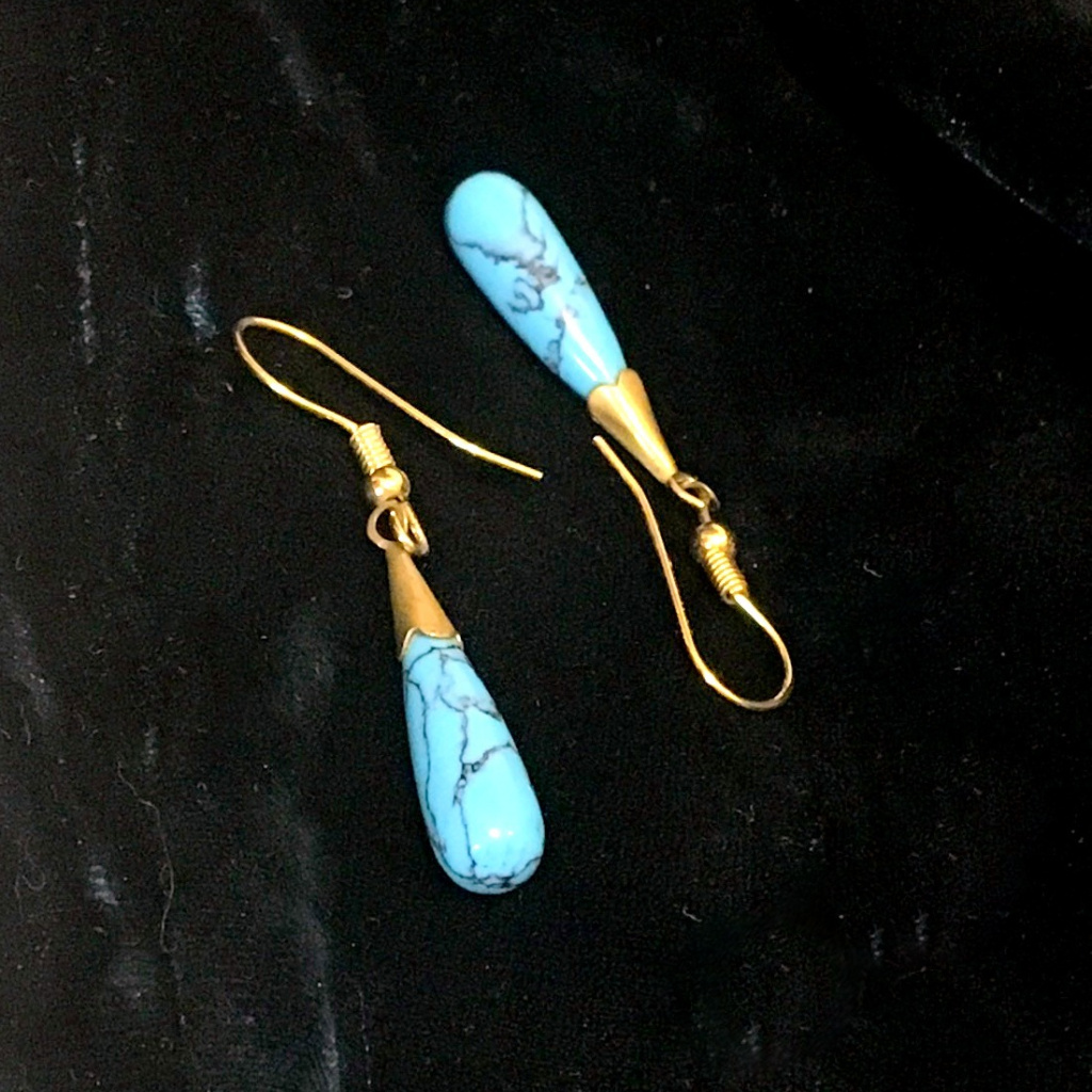 Mexican Turquoise Tear Drop Earrings - New 39$
